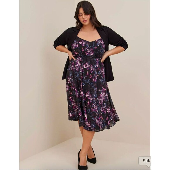 Torrid 2X 18/20 Midi Chiffon Pleated Dress Black Floral Pink Pockets V Neck - Picture 4 of 13